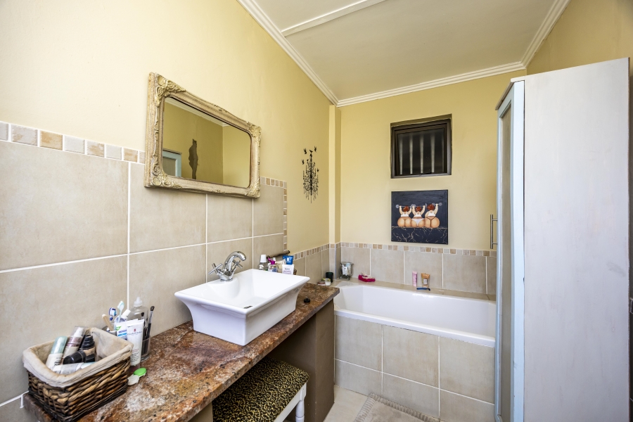 3 Bedroom Property for Sale in Cambridge Eastern Cape